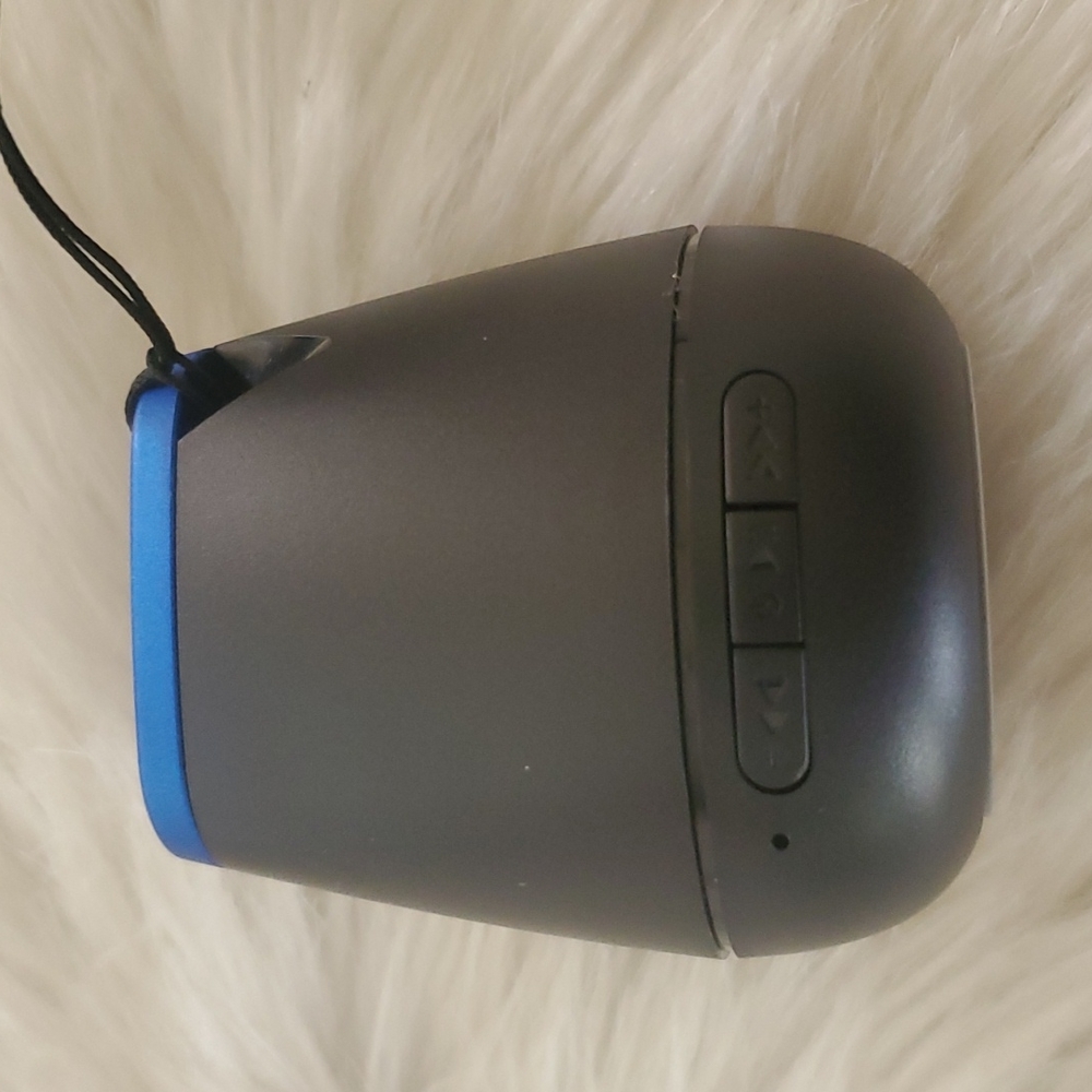 NIB ring mini wireless speaker - Picture 5 of 6